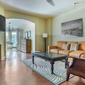 1 Bedroom King Suite W or Balcony